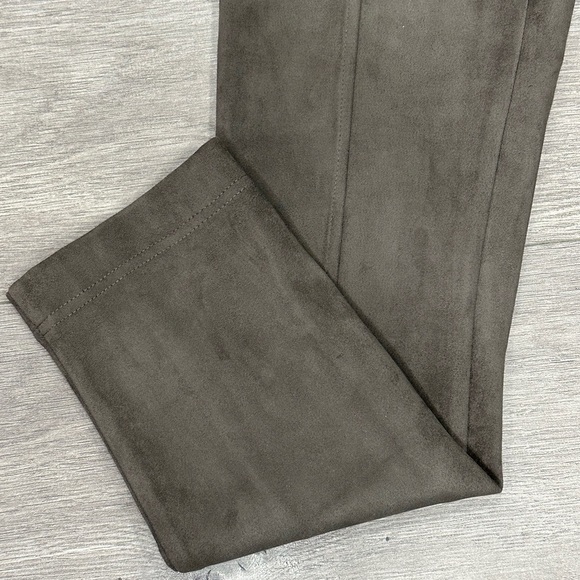 Andrew Marc Women's 4 -6 Small Faux Suede Pull On Ponte Leggings Pants Taupe NWT - Picture 8 of 12
